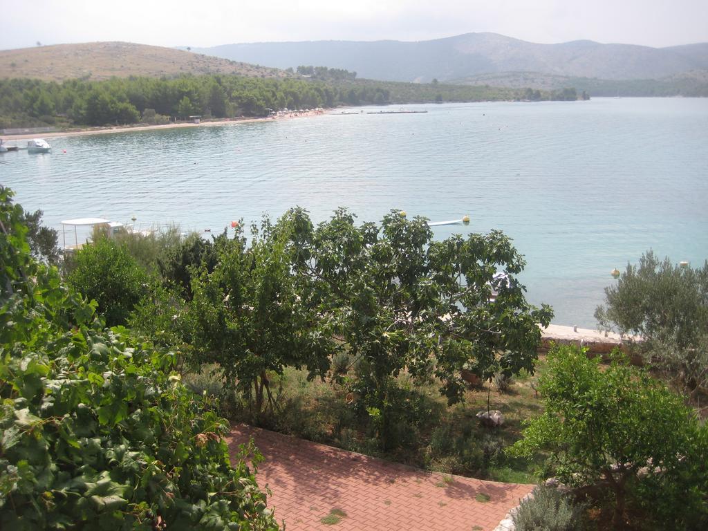 Apartments Pralija Mile Zaboric Exterior photo